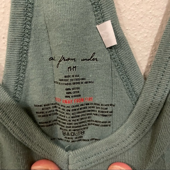 Green Top - Picture 3 of 3